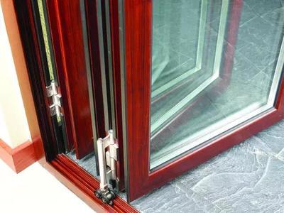 鄭州裝修須知 金屬門窗玻璃結(jié)露成因與處理全攻略